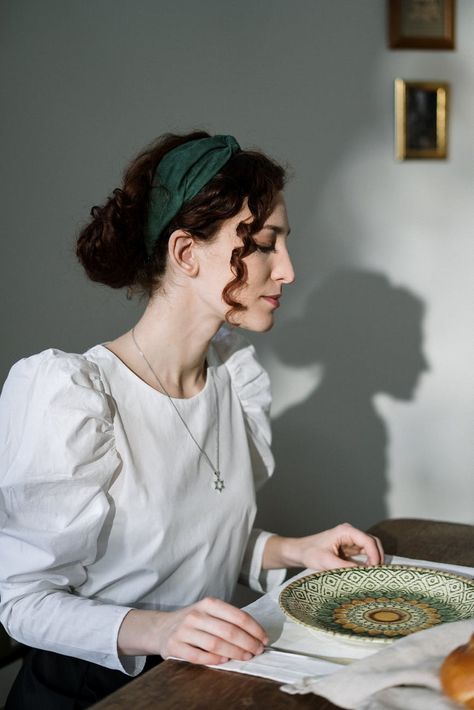 Sitting At A Table Pose, Jewish Girl Aesthetic, Sitting At Table Pose Reference, Shabbat Dinner Table, Woman Sitting At Table, Jewish Aesthetic, Jewish Women Fashion, Sitting At Table, The Best Haircut