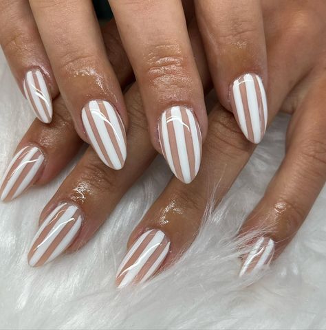 Lined Nail Art, Chrome Stripe Nails, Nail Art With Lines Stripes, Stripped Nail Designs Stripes, Blue And White Stripe Nails, Stripy Nail Designs, Vertical Stripe Nails, Fall Stripe Nails, Pinstripe Nail Designs