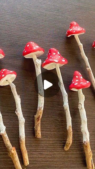 Fall Mushroom Crafts, Air Dry Clay Ideas For Fall, Air Dry Mushrooms, Mushroom Kids Craft, Air Dry Clay Fall Projects, Fall Air Dry Clay Projects, Air Dry Clay Kids Projects, Clay Kids Crafts, Mushroom Paper Craft