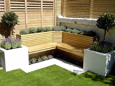 Built In Garden Seating, Small City Garden, Urban Garden Design, Garden Seating Area, Court Yard, Backyard Seating Area, Garden Nook, Urban Gardens, Plans Architecture