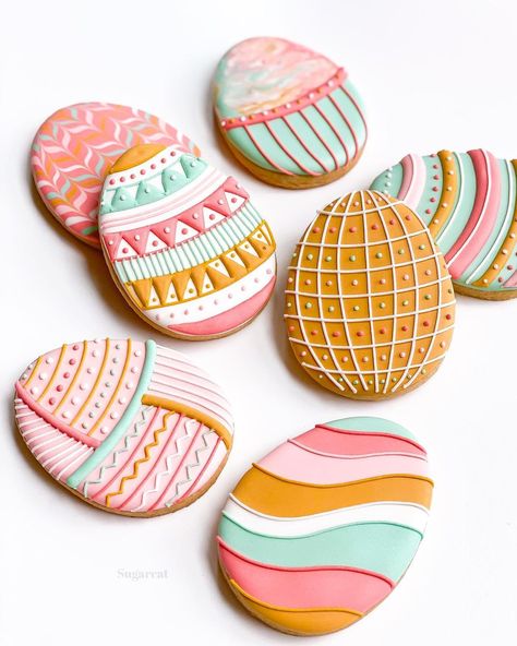 Cute Easter Cookies Decorated, Easter Eggs Cookies, Easter Cookie Designs, Easter Iced Cookies, Easter Biscuits Decorated, Easter Egg Sugar Cookies Decorated, Easter Egg Cookies Royal Icing, Easter Egg Decorated Cookies, Egg Cookies Decorated