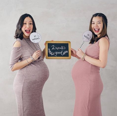 Friends Pregnant Together, Sister Maternity Pictures, Friend Pregnancy Photos, Pregnant Best Friends, 27 Weeks Pregnant, Pregnant Sisters, Pregnancy Belly Photos, Maternity Photoshoot Poses, Baby Friends