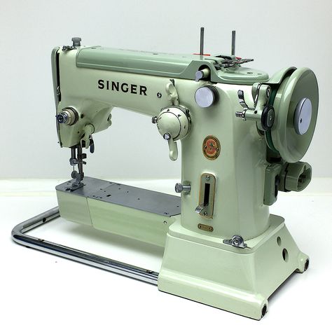 SINGER 320k Zig Zag Free Arm Sewing Machine Takes Universal needles without altering the timing. Restored by 3FTERS 1980 House, Diy Makeover Ideas, Sewing Machine Tables, Singer Sewing Machines, Old Sewing Machine, Peacock Pictures, Sewing Machine Table, Sewing Equipment, Vintage Singer