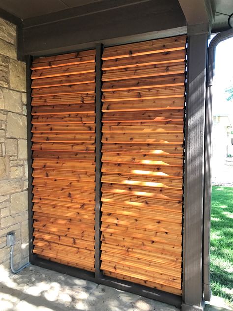 Louvered Fences - FLEXfence Louver System Privacy Wall Outdoor, Diy Privacy Screen, Privacy Fence Panels, Patio Privacy Screen, Deck Privacy, Privacy Fence Designs, Patio Privacy, Balkon Design, Backyard Privacy