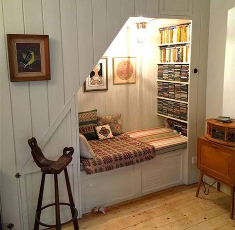 How To Create Your Own Reading Nook | Furniture Choice Under Stairs Nook, Stair Nook, Farmhouse Office Decor, Basement Storage, Diy Stairs, Understairs Storage, Interior Stairs, Stair Storage, House Stairs