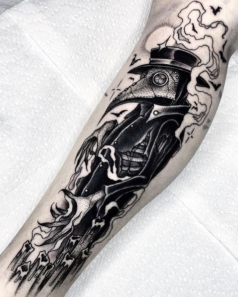 Scary Tattoo Ideas, Doctor Tattoo, Dragon Tattoo Back Piece, Tarot Tattoo, Knuckle Tattoos, Dragon Sleeve Tattoos, Scary Tattoos, Spooky Tattoos, Body Suit Tattoo