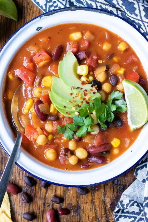 Mexican Beans Recipe, Mexican Bean Soup, Soup Recipe Ideas, Mexican Beans, Salads Recipes For Dinner, Mayo Salad, Salad Avocado, Bean Soup Recipe, Ground Beef And Potatoes