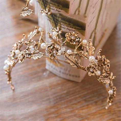 Tiara Wedding Hair, Gold Bridal Crowns, Vintage Tiara, Flower Tiara, Unique Hair Accessories, Pearl Tiara, Bride Headband, Gold Tiara, Tiara Wedding