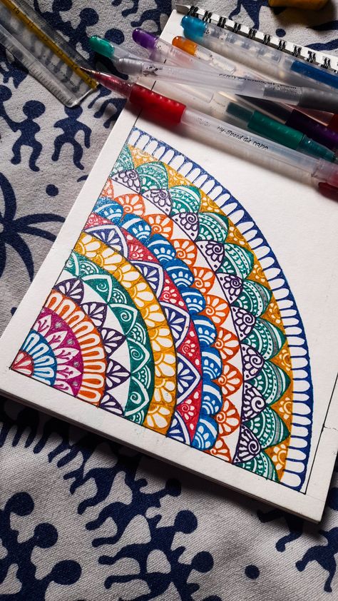 Colorful Mandala Drawing Easy, Easy Mandala Art For Kids, Henna Wall Art, Colourful Mandala Art, Colour Mandala, Mandala Arts, Doddle Art, Zentangle Ideas, Easy Mandala