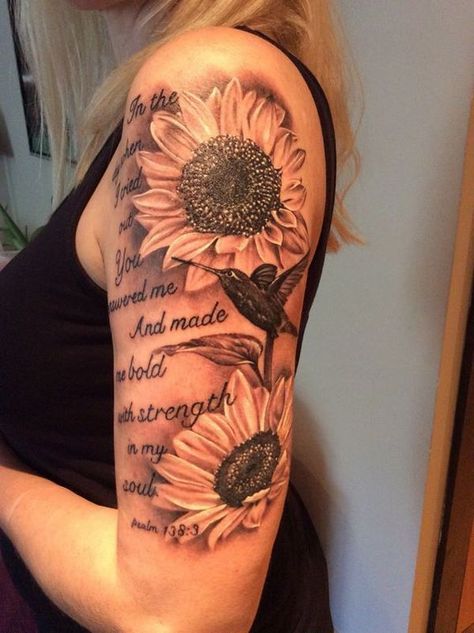 Roots Tattoo, Sunflower Tattoo Sleeve, Sunflower Tattoo Shoulder, Cool Shoulder Tattoos, Men Tattoos, Writing Tattoos, Tattoos Geometric, Sunflower Tattoos, Shoulder Tattoos For Women