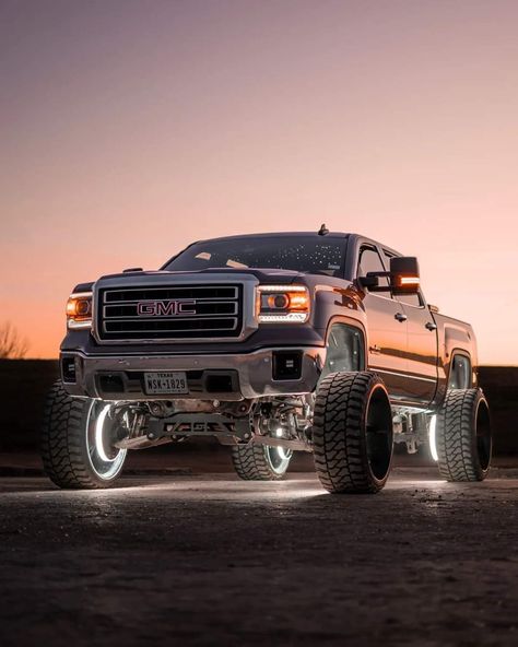 Gmc Trucks Lifted, Big Chevy Trucks, Impala 67, Diesel Pickup Trucks, Country Trucks, Big Ford Trucks, Duramax Diesel, Chevy Girl, Trucks Lifted Diesel