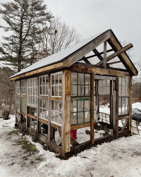 Greenhouse Construction Plans To Build With Old Windows Window Greenhouse Plans, Old Glass Window Greenhouse, Greenhouse Diy Old Windows, Greenhouse Windows Diy, Greenhouse From Old Windows, Diy Greenhouse Old Windows, Vintage Window Greenhouse, Greenhouses Made From Old Windows, Greenhouse With Old Windows