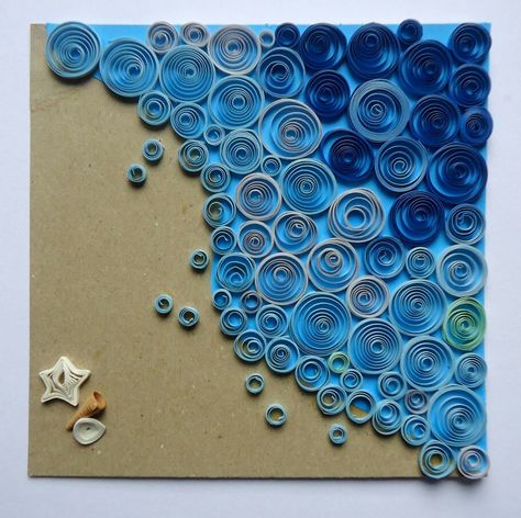 Cool beach layout Paper Quilling Cards Ideas, Ocean Paper Crafts, Quilling Ocean, Easy Quilling Ideas, Quilling Cards Ideas, Quilling Ideas For Kids, Quilling Ideas For Beginners, Quilling Patterns Tutorials, Beach Layout