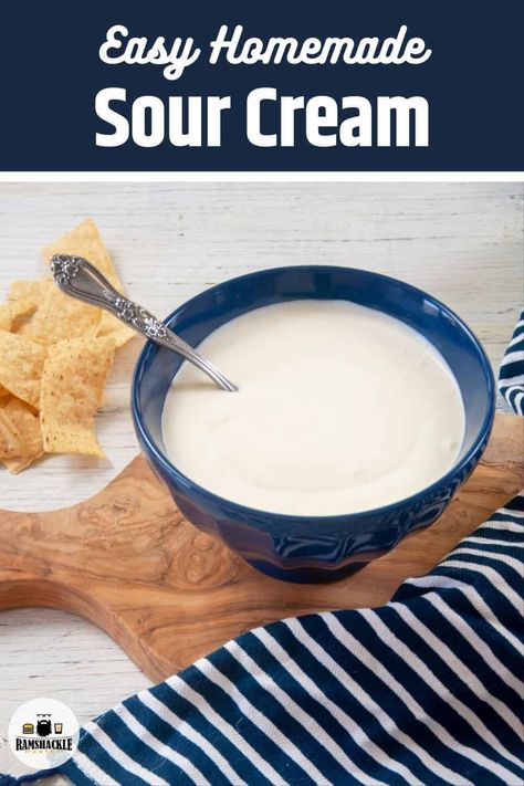 Cheese Recipes Homemade, Make Sour Cream, Homemade Sour Cream, Cooking Substitutions, Homemade Sauce Recipes, Sour Cream Recipes, Homemade Condiments, Cream Cheese Recipes, Homemade Sauce