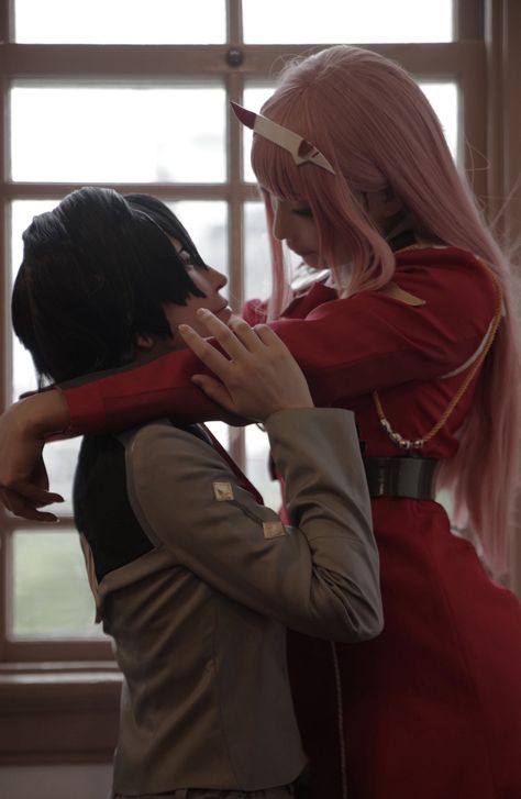 Best cosplay Darling in the Franxx 🔴🔵 Kawaii, Zero Two Cosplay, Cosplay Couple, Reka Bentuk Grafik, Couples Cosplay, Cosplay Cute, Idee Cosplay, Erza Scarlet, Naruto Cosplay