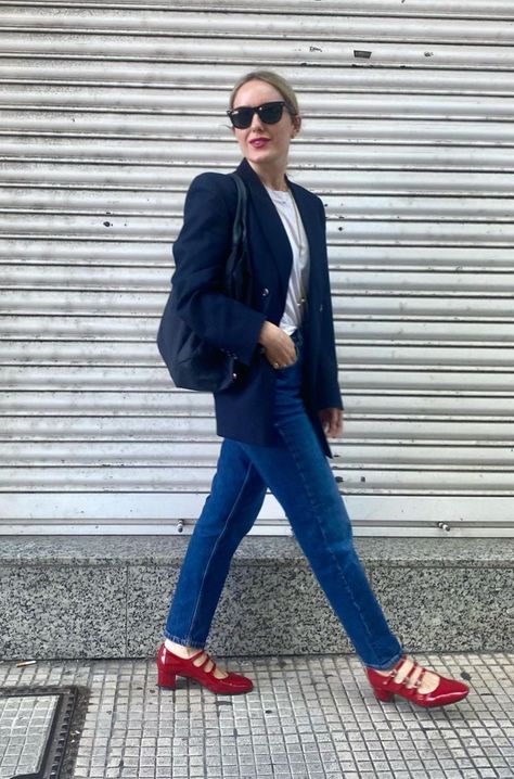 #kina #red #heels #carelgirls #carelparis #babies #maryjanes #paris #60s #vintagelook #frenchstyle #parisianstyle #outfits #frenchgirl #trendyoutfits #aesthetic #fashioninspo #fashion Red Heels, French Girl, Wearing Red, Parisian Style, A Walk, Paloma, Vintage Looks, Mary Janes, Trendy Outfits