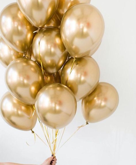 Gold Chrome Balloons   Gold Balloon Set 12 Inch Balloons Our chrome balloons will be the perfect accent to your birthday parties, birthday parties, gold themed parties and more! Gold Chrome Balloons, Gold Party Decor, Chrome Balloons, Deco Ballon, Gold Party Decorations, Silver Balloon, Rose Gold Balloons, Silver Party, Golden Birthday