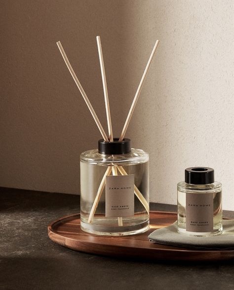 Diffusers Zara Home Diffuser, Lux Candle, Diffuser Packaging, Reed Diffuser Packaging, Lux Candles, Wellness Kit, Ugc Content, Room Freshener, Reed Diffusers