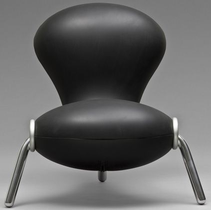 Marc Newson : Embryo Chair (1988) | MoMA Marc Newson, Unique Furniture Pieces, Top Interior Designers, Household Furniture, Aircraft Design, Original Art For Sale, Architecture And Design, Furniture Design Modern, Best Interior