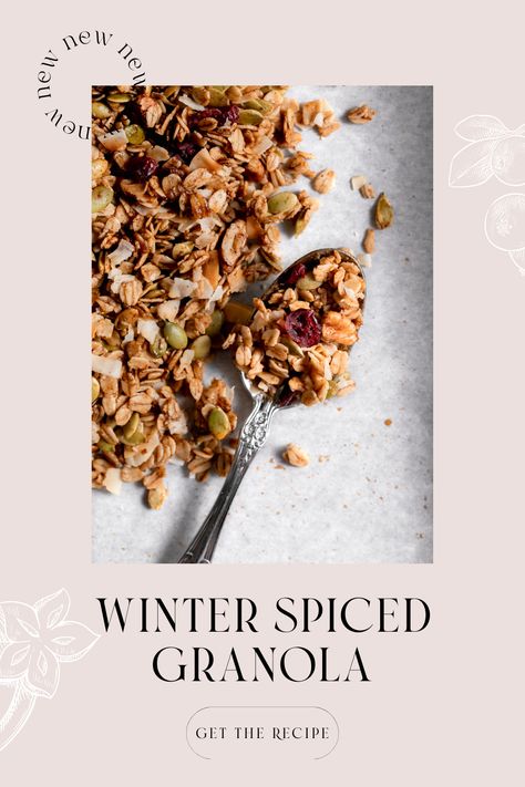 Ginger Bread Granola, Winter Granola Recipe, Christmas Granola Recipe, Granola Christmas Gift, Holiday Granola Recipe, Granola Healthy Recipe, Granola Flavors, Healthy Winter Breakfast, Holiday Granola