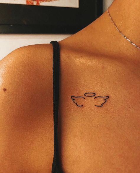 Cute Simple Dainty Tattoos, Asthmatic Tattoo, Tattoos Aethstetic, Angels Tatoos Small, Minimalistic Arm Tattoos For Women, Small Tattoos Memorial, Halo And Horns Tattoo, Minimalistic Fine Line Tattoo, Small Tattoo Ideas Angel