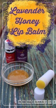 Homemade Lavender Honey Lip Balm | www.homemademommy... #diybeauty #essentialoils More Coconut Oil Lip Balm, Honey Lip Balm, Honey Diy, Lip Balm Recipes, Homemade Lip Balm, Diy Kosmetik, Lavender Honey, Homemade Lotion, Diy Lip Balm