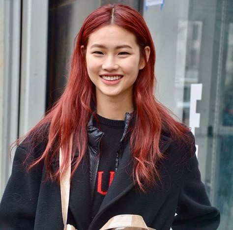 Hoyeon Jung (@hoooooyeony) Jung Ho Yeon, Jung Hoyeon, Ho Yeon, Hoyeon Jung, Red Hair Inspo, Hair Inspo Color, Grunge Hair, Crazy Hair, Squid Game