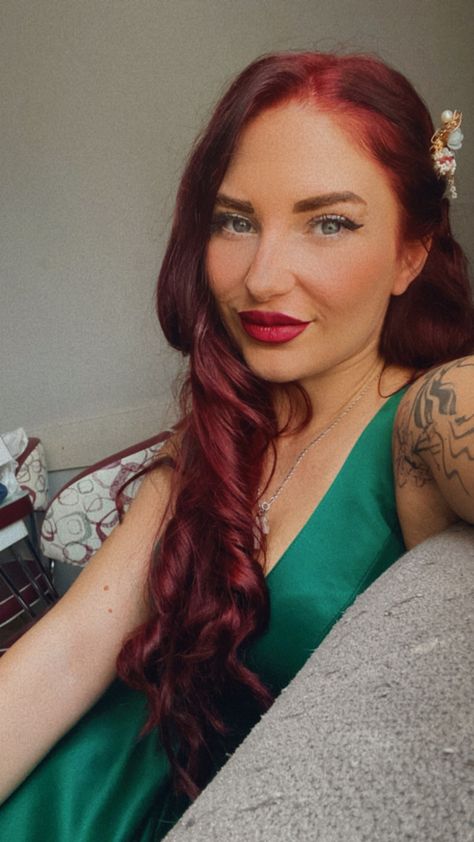 Blue eyes red lips red hair smile tattoo Green Dress Red Lips, Red Hair Green Dress, Blue Green Eyes, Bright Red Hair, Modern Disney, Smile Girl, Dress Red, Red Lips, Bright Red