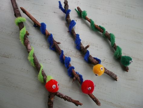 Worm Activities, Pipe Cleaner Crafts For Kids, Worm Crafts, Bugs Preschool, Twig Crafts, Bug Crafts, Pipe Cleaner Crafts, Spring Preschool, Daycare Crafts