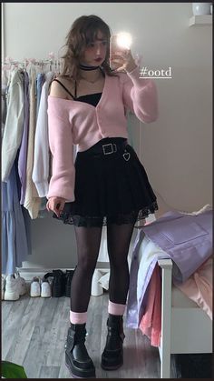 Soft Alternative Outfits, 80s Inspired Outfits, Pastel Goth Outfits, Festival Outfits Rave, New Heels, Egirl Outfits, Pastel Goth Fashion, Alt Outfits, Kawaii Fashion Outfits