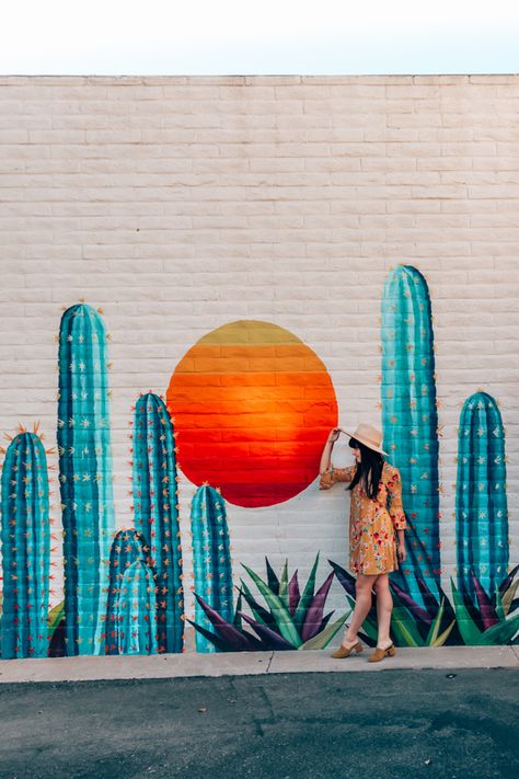 Looking for the most Instagrammable places in Scottsdale, Arizona? I visit family in Scottsdale multiple times per year and have gotten to know the city pretty well. Graffiti Images, Instagram Wall, Garden Mural, Most Instagrammable Places, Colorful Murals, Fence Art, Graffiti Designs, Murals Street Art, Instagrammable Places