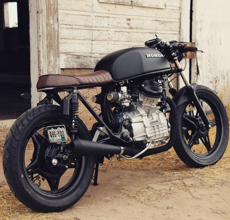 Honda CX500 Brat by Andrew Lake | BikeBrewers.com Cb 450 Cafe Racer, Cx500 Cafe Racer, Cb750 Cafe Racer, Cafe Racer Parts, Cb 450, Brat Bike, Cafe Racer Moto, Brat Cafe, Honda Cx500