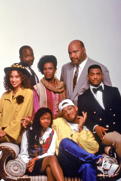 In the 90's there was a focus on big families consisting not only consisting of the immediate family. Shows such as The Fresh Prince of Bel Air and Full House showed big families consisting of brothers, sisters, cousins, aunts, and uncles all living under one roof. Black Sitcoms, Black Tv Shows, 90s Tv Shows, Fresh Prince Of Bel Air, Desain Editorial, Prince Of Bel Air, 90s Tv, Septième Art, Black Tv