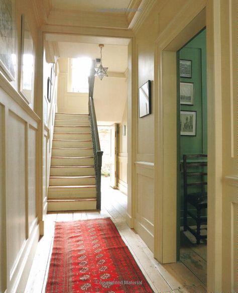 Farrow & Ball Living with Colour: Amazon.co.uk: Ros Byam Shaw: Books Hallway Paint Colors, Farrow Bal, Hall Painting, Hallway Paint, Hall Colour, Hallway Colours, Small Hall, Warm Interior, Farrow And Ball Paint