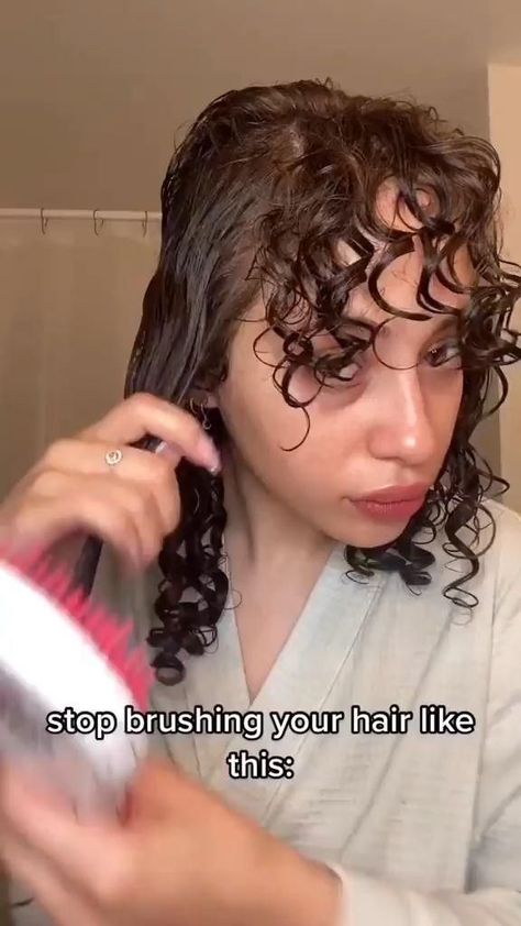 How to brush your curls for extra volume and definition 😍 hoco hairstyles, homecoming hairstyles How To Get Beautiful Curls, How To Get Curl Definition, How To Curl Your Curly Hair, Short Curly Hair Hacks, How To Curl Hair With A Brush, How To Volume Curly Hair, How To Tell If Your Hair Is Curly, How To Do Brush Curls, Hairstyle For Short Hair Curly