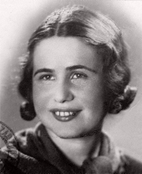 Irena Sendler, Poland - The Zegota activist who smuggled children out of the Warsaw Ghetto. #WomensDay #wmnhist Irena Sendler, Brave Women, Anne Frank, White Photo, Inspirational People, Women In History, World History, Amazing Women, Beautiful People