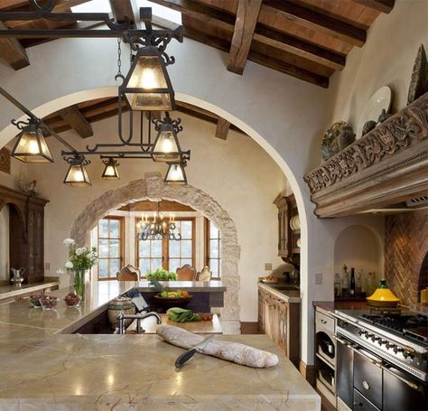 Spanish Kitchen Design, Spanish Style Home Interior, Modern Spanish Style, Mediterranean Kitchen Design, Spanish Style Kitchen, Spanish Kitchen, Mediterranean Interior, Mediterranean Kitchen, Interior Design Per La Casa