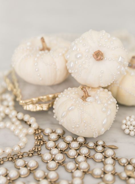 Sydne Style shows where to get glam fall decor #pearls #diy #pumpkins #falldecor Fall Glam Decor, Diy Glam Halloween Decor, Halloween Glam Decor, Glam Autumn Decor, Glam Pumpkins, Pearl Pumpkin, Glam Halloween Decor, White And Gold Pumpkin Decor, Pearl Pumpkin Decor