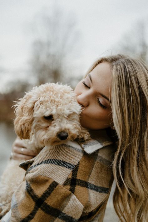 Small Dog And Owner Photography, Small Dog And Owner Photoshoot, Photoshooting Dog Girl, Photoshoot With Small Dog, Small Dog Photoshoot Ideas With Owner, Small Dog Photoshoot, Pet Photo Ideas, Dog Owner Photoshoot, Dogs Photoshoot