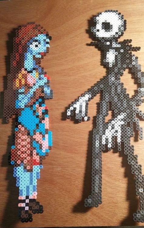 Kandi Mask Patterns, Monsieur Jack, Perler Creations, Fuse Bead Patterns, Pony Bead Patterns, Perler Bead Templates, Diy Perler Bead Crafts, Perler Crafts, Hama Beads Patterns