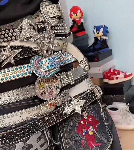 Yk2 Belts, Y2k Belt Buckle, Bb Belt Outfit Girl, Y2k Belt Outfit, Bb Belt Y2k, Rhinestone Belt Outfit, Bb Belts, Bedazzled Belt, 2000s Accessories