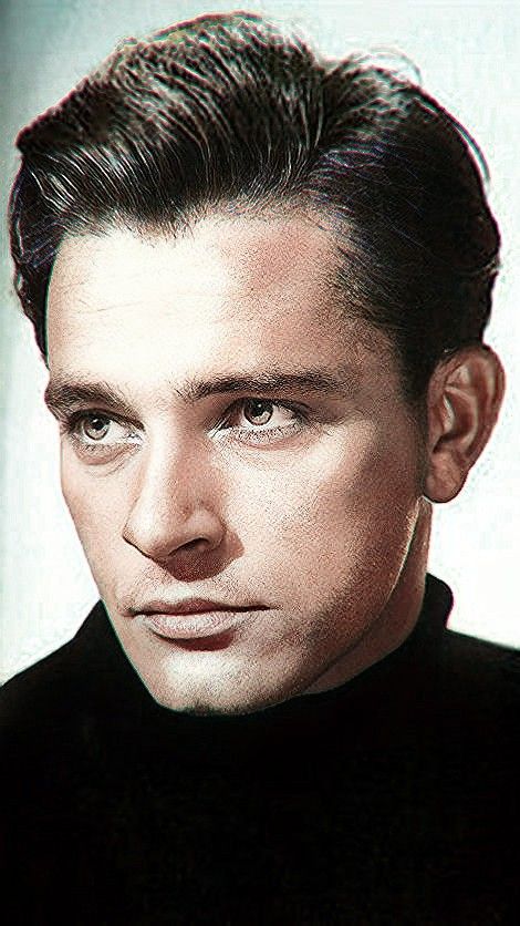 Richard Burton Elizabeth Taylor, Richard Burton, Liz Taylor, Famous Actors, Chicago Shows, Rugged Men, Old Hollywood Glam, Handsome Guys, Hollywood Icons