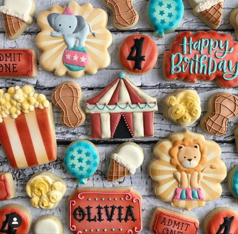 Circus Popcorn, Popcorn Cookies, Circus 1st Birthdays, Circus Cookies, Circus Cake, Disney Cookies, Carnival Food, Circus Theme Party, Kids Carnival