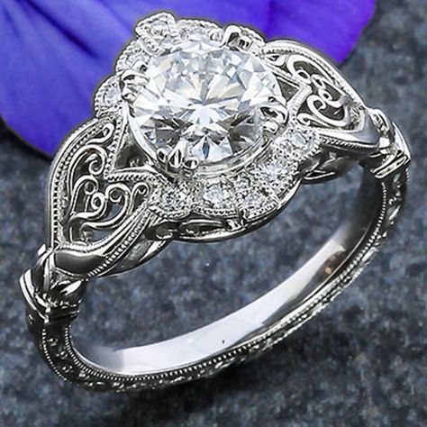 Cz Wedding Rings, Vintage Style Engagement Rings, Colored Engagement Rings, Flower Carving, Motif Vintage, Vintage Mode, Rings Gold, Men's Jewelry Rings, Zircon Ring