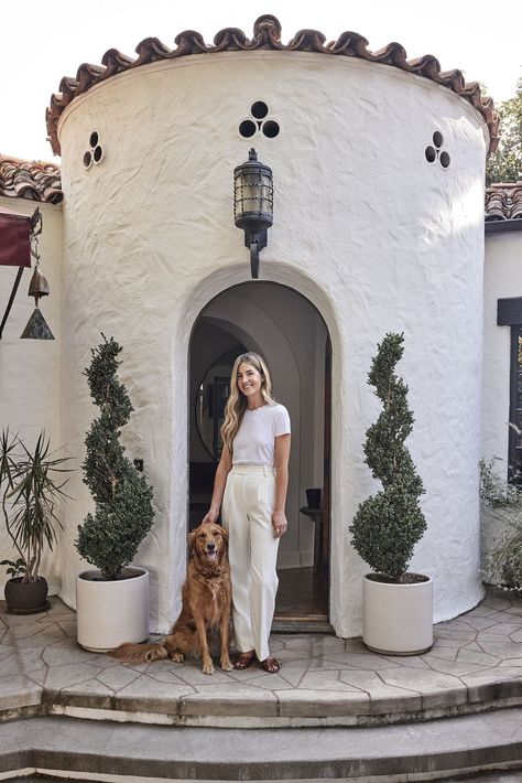 hollywood house tour elizabeth law California Spanish Style Interior, Spanish Style Interior Design, Old Spanish Style Homes, Spanish Revival Interior, Spanish Style Home Interior, Hollywood House, Law Design, Mediterranean Revival Style, Mediterranean Styles Interior