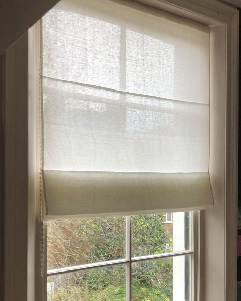 SHEER ROMAN BLIND • Instagram French Blinds, Roman Curtains Living Room, Sheer Roman Blinds, Home Blinds, Upstairs Lounge, Roman Curtain, Door Shades, Curtains Design, Sheer Blinds