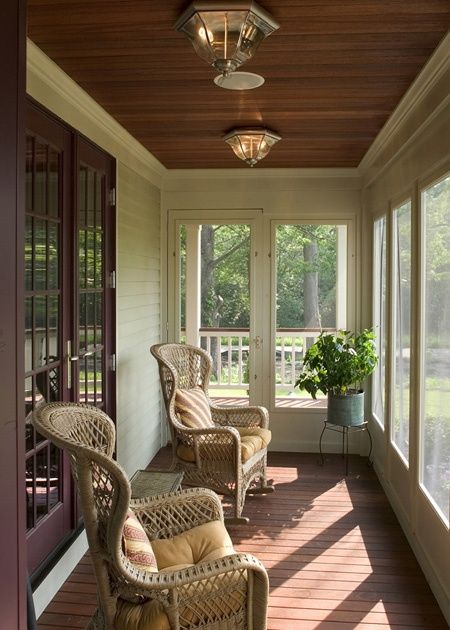 55 Front Verandah Ideas and Improvement Designs Veranda Design, Small Sunroom, Traditional Porch, Screened Porch Designs, Front Verandah, Balkon Decor, Porch Ceiling, Building A Porch, Enclosed Porches