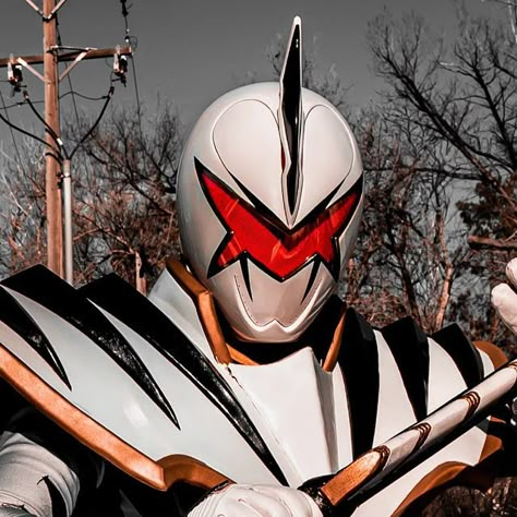 Dino Thunder White Ranger Wallpaper, White Dino Ranger, Power Ranger Pfp, Dino Thunder White Ranger, Dino Rangers, Power Rangers Ninja Storm, White Ranger, Power Rangers Cosplay, Dino Thunder