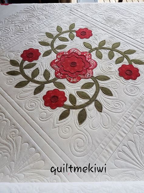 Rose Of Sharon Quilt, Bargello Quilts, Flannel Quilts, Rose Quilt, Butterfly Quilt, Free Motion Quilt Designs, Miniature Quilts, Applique Quilting, Garden Quilt