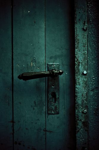 Dark Green Aesthetic, Slytherin Aesthetic, Old Door, Aesthetic Colors, Colour Board, Dark Room, Green Wallpaper, Green Aesthetic, Deep Green